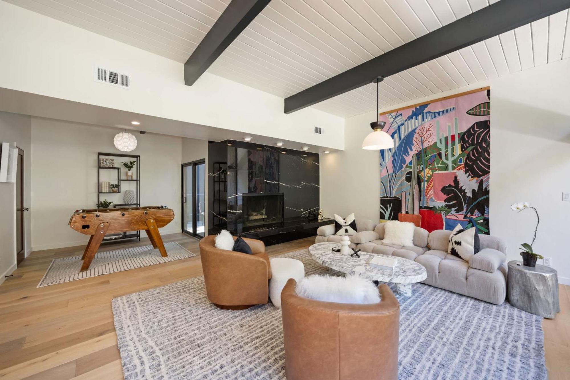 Holiday home New Listing Architectural By Colby & Conrad
