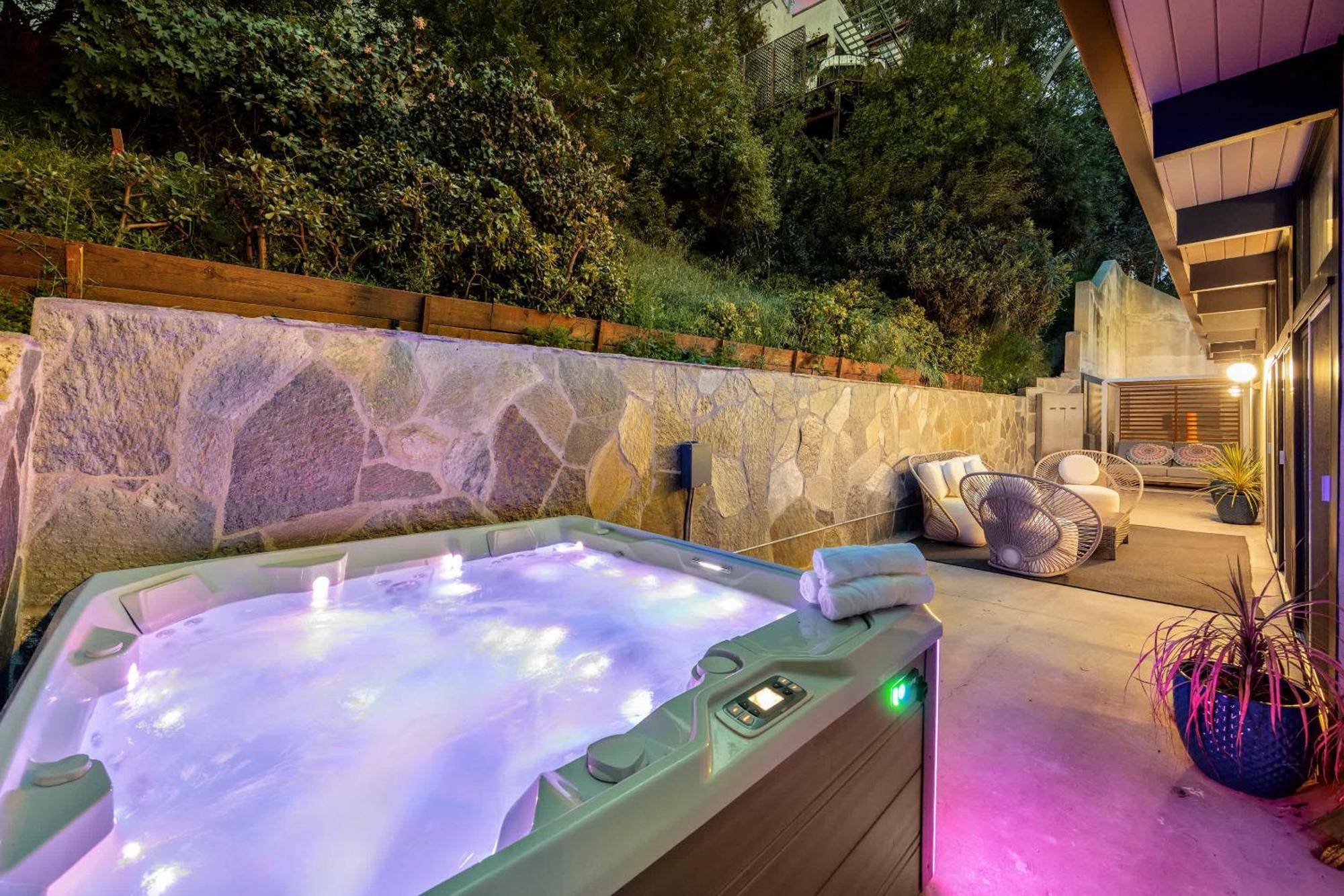 New Listing Architectural By Colby & Conrad * Los Angeles